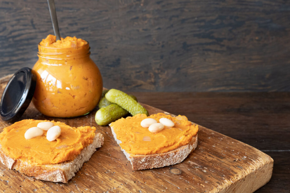 Rezept: Carrot-Hotdog im Brötchen