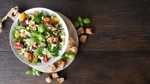 Rezept: Brotsalat mit Feta