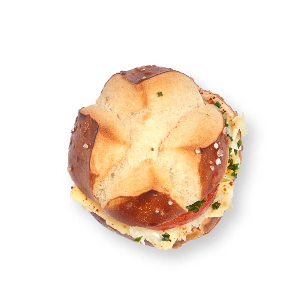 Leerdammer Kraut Laugenbrötchen