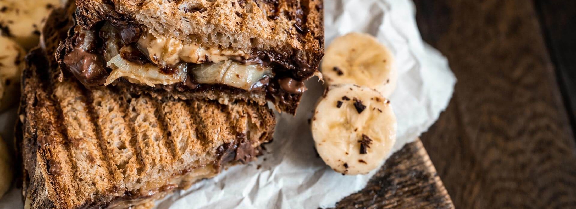 Schoko-Bananen-Sandwich mit Dinkel-Ruchbrot - Bäckerei Schmitz &amp; Nittenwilm